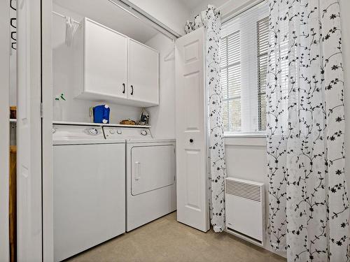 Salle de bains - 2100 Ch. Du Rapide, Rivière-Rouge, QC - Indoor Photo Showing Laundry Room