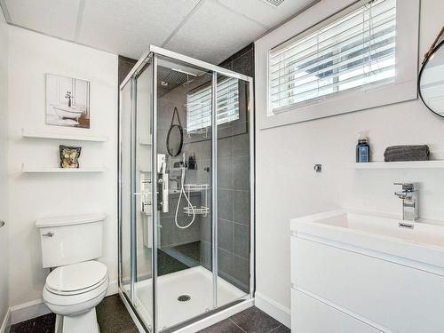 Salle de bains - 17400 Rue Notre-Dame, Mirabel, QC - Indoor Photo Showing Bathroom