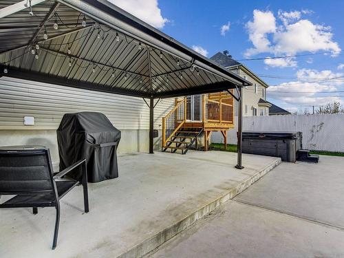 Terrasse - 17400 Rue Notre-Dame, Mirabel, QC - Outdoor With Exterior