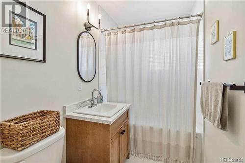 381 Montgomery Street, Fredericton, NB - Indoor Photo Showing Bathroom