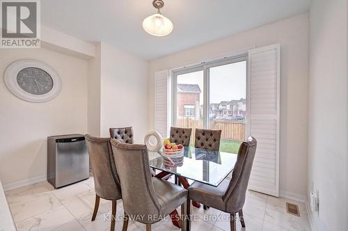 31 Compass Tr, Cambridge, ON - Indoor Photo Showing Dining Room