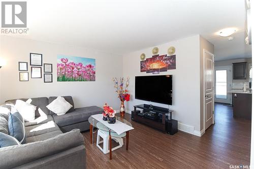 2810 Rochdale Boulevard, Regina, SK - Indoor Photo Showing Living Room