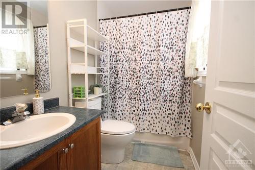 623 Wild Shore Crescent, Ottawa, ON - Indoor Photo Showing Bathroom