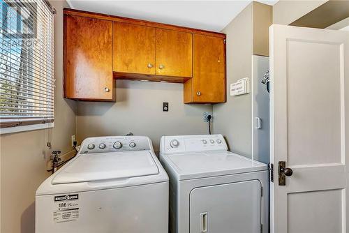 375A Lakeshore Drive, Mindemoya, ON - Indoor Photo Showing Laundry Room