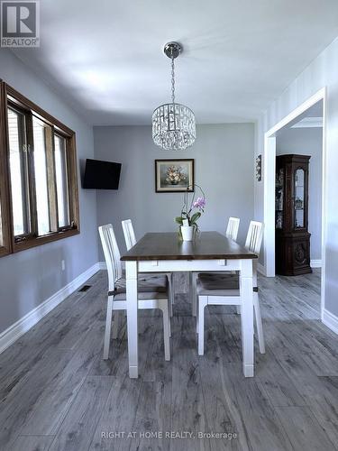347 County Rd 19 Road, Prince Edward County, ON - Indoor Photo Showing Dining Room