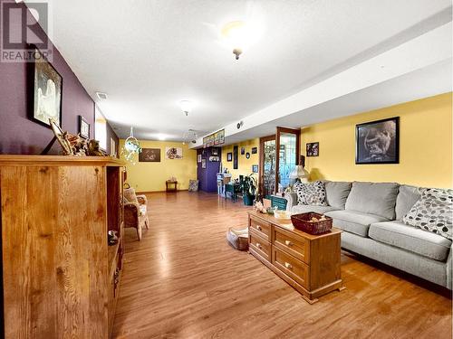 3611 Cottonwood Crescent, Terrace, BC - Indoor Photo Showing Living Room