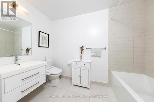 3508 - 403 Church Street, Toronto, ON - Indoor Photo Showing Bathroom