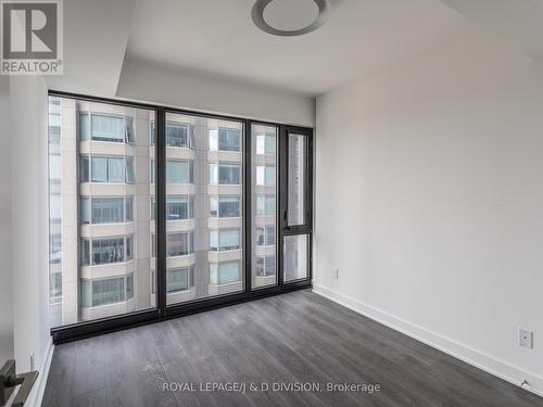 #2012 -188 Cumberland St, Toronto, ON - Indoor Photo Showing Other Room