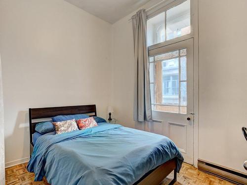 Chambre Ã Â coucher - 1221 Rue Atateken, Montréal (Ville-Marie), QC - Indoor Photo Showing Bedroom