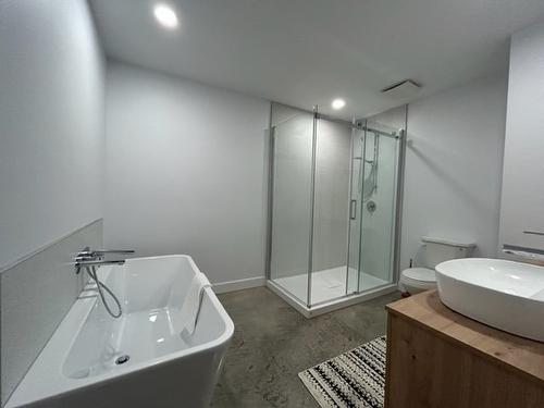 Salle de bains - 2012 Ch. Du Village, Mont-Tremblant, QC - Indoor Photo Showing Bathroom