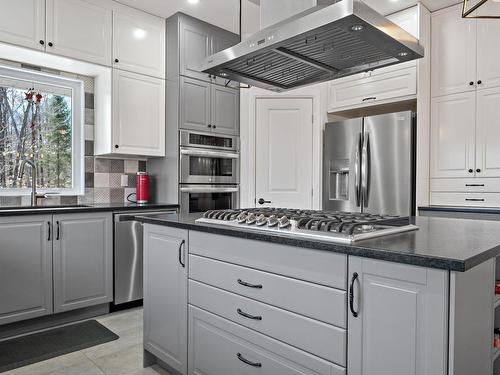 Cuisine - 260 Ch. Girouard, Rivière-Rouge, QC - Indoor Photo Showing Kitchen With Upgraded Kitchen