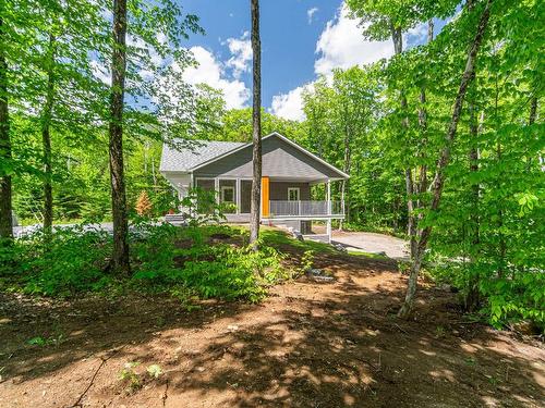 ExtÃ©rieur - 260 Ch. Girouard, Rivière-Rouge, QC - Outdoor With Deck Patio Veranda