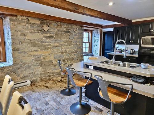 Loft - 582 Route Des Outaouais, Brownsburg-Chatham, QC - Indoor Photo Showing Kitchen With Double Sink