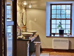 Ensuite bathroom - 