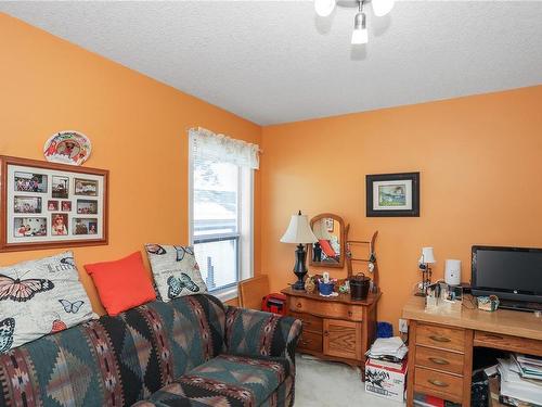 6250 Azure Rd, Nanaimo, BC - Indoor Photo Showing Other Room