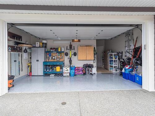 1112 Braeburn Ave, Langford, BC - Indoor Photo Showing Garage