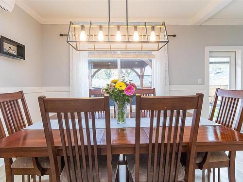 1112 Braeburn Ave, Langford, BC - Indoor Photo Showing Dining Room