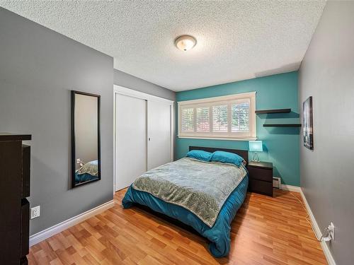 763 Helvetia Cres, Saanich, BC - Indoor Photo Showing Bedroom