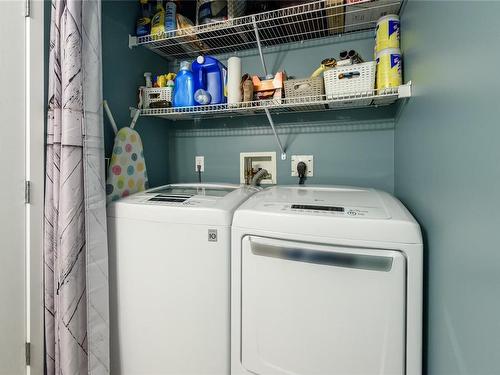 2226 Heron Cres, Comox, BC - Indoor Photo Showing Laundry Room