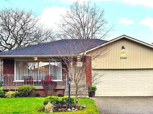 2046 Family Cres, Mississauga, ON - Outdoor With Deck Patio Veranda