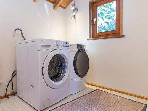 8540 West Coast Rd, Sooke, BC - Indoor Photo Showing Laundry Room