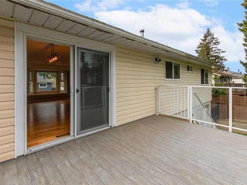 3622 Apsley Ave, Nanaimo, BC - Outdoor With Deck Patio Veranda With Exterior