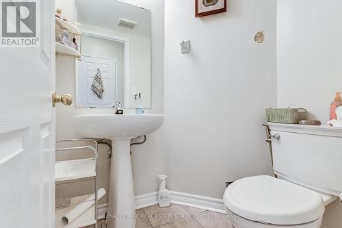 3403 Bruzan Cres, Mississauga, ON - Indoor Photo Showing Bathroom