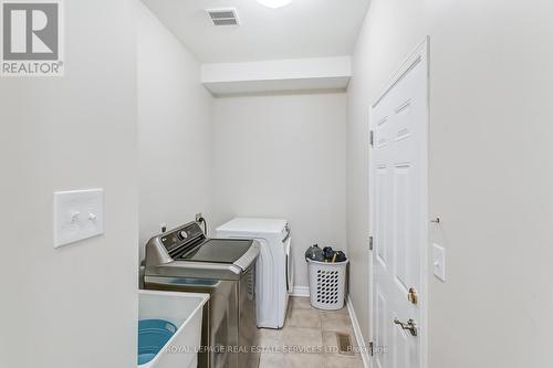 3403 Bruzan Cres, Mississauga, ON - Indoor Photo Showing Laundry Room
