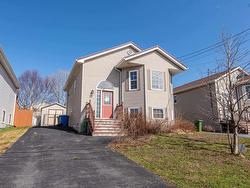 52 Vicky Crescent  Eastern Passage, NS B3G 1T2