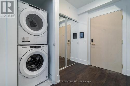 #1412 -480 Front St W, Toronto, ON - Indoor Photo Showing Laundry Room