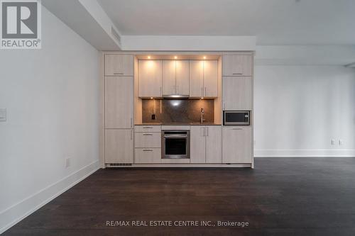 #1412 -480 Front St W, Toronto, ON - Indoor Photo Showing Kitchen