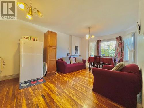 7 Vardys Avenue, Clarenville, NL - Indoor Photo Showing Living Room