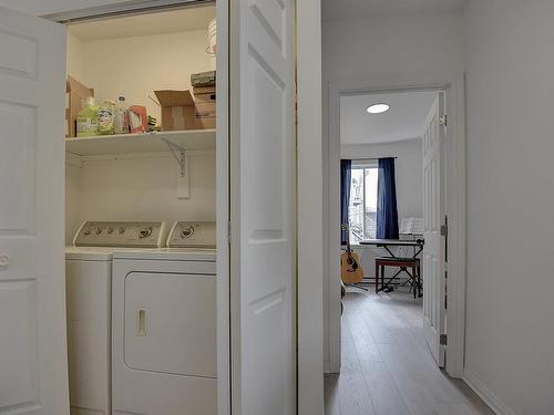 Corridor - 598Z  - 600Z Rue Champlain, Joliette, QC - Indoor Photo Showing Laundry Room