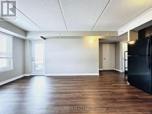 #402 -716 Main St E, Milton, ON - Indoor Photo Showing Other Room
