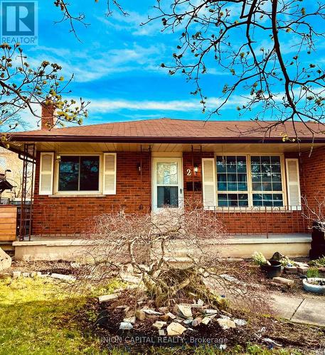 2 Shetland Cres, St. Catharines, ON - Outdoor