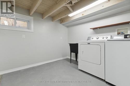 123 Cathcart St, London, ON - Indoor Photo Showing Laundry Room