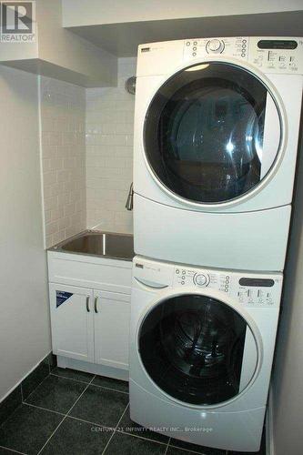 #Lower -541 Whistler Dr, Oshawa, ON - Indoor Photo Showing Laundry Room