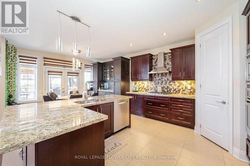 7 Legendary Circle, Brampton, ON - Indoor Photo Showing Kitchen With Double Sink