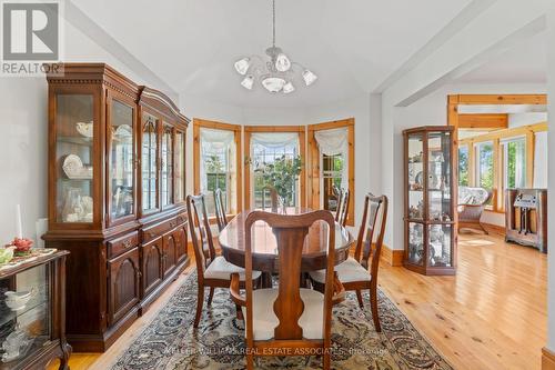 9 Morgan Drive, Halton Hills, ON - Indoor Photo Showing Dining Room