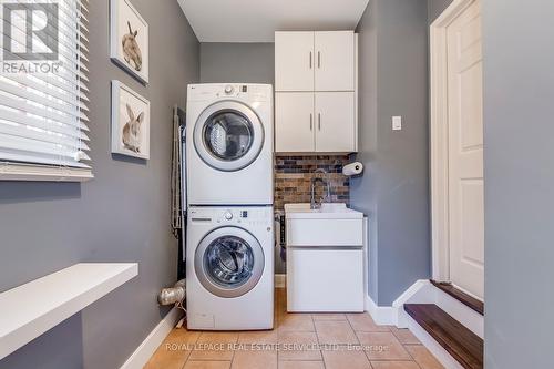 3087 Cascade Crt, Mississauga, ON - Indoor Photo Showing Laundry Room