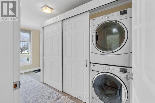 129 Bayview Dr, Barrie, ON - Indoor Photo Showing Laundry Room