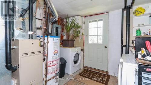 181 Little Ave, Barrie, ON - Indoor Photo Showing Laundry Room