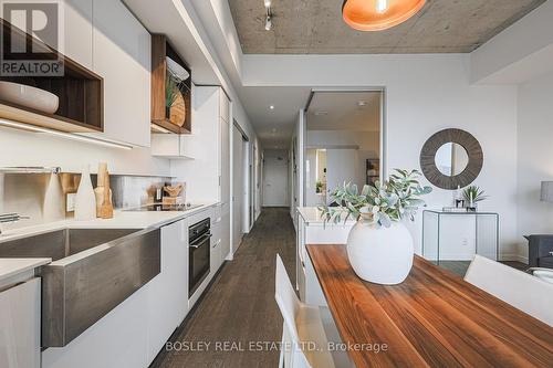 #805 -383 Sorauren Ave, Toronto, ON - Indoor Photo Showing Kitchen With Upgraded Kitchen