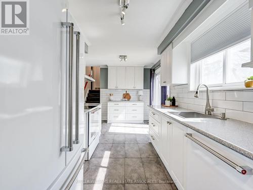 27 Flowertown Ave, Brampton, ON - Indoor Photo Showing Kitchen With Upgraded Kitchen