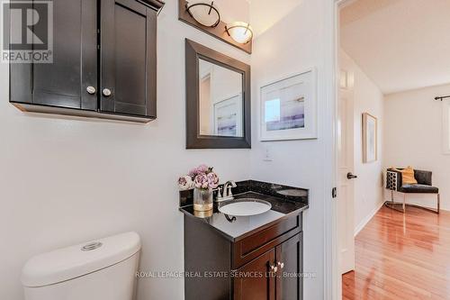 177 Martindale Ave, Oakville, ON - Indoor Photo Showing Bathroom