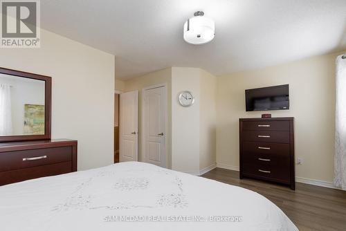 5675 Raleigh St, Mississauga, ON - Indoor Photo Showing Bedroom