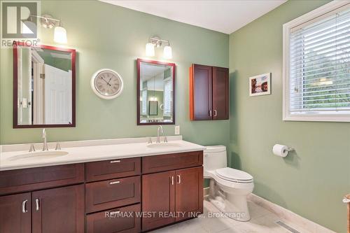 20 Iris Crescent, Brampton, ON - Indoor Photo Showing Bathroom