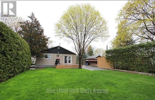 1010 Byron St N, Whitby, ON - Outdoor