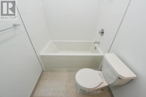 1207 - 7950 Bathurst Street, Vaughan, ON - Indoor Photo Showing Bathroom