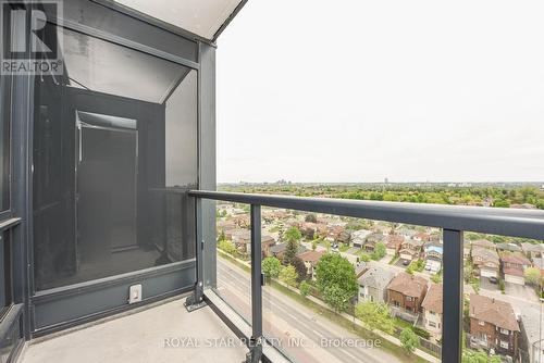 1207 - 7950 Bathurst Street, Vaughan, ON - Outdoor With View With Exterior